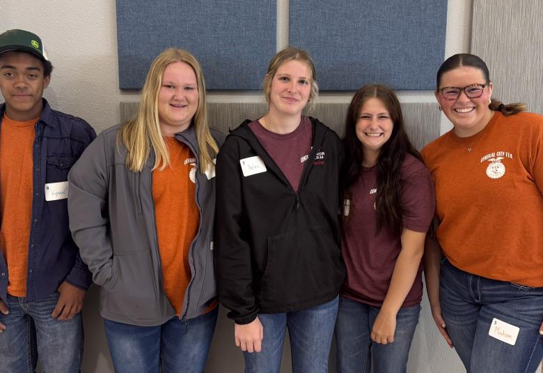 Linn-News - Staff Photo - Create Article