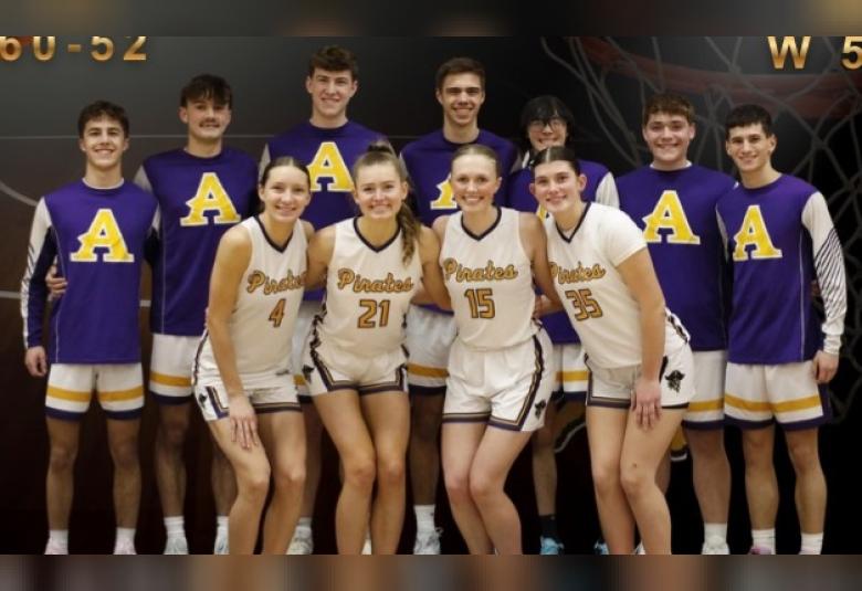 Linn-News - Staff Photo - Create Article
