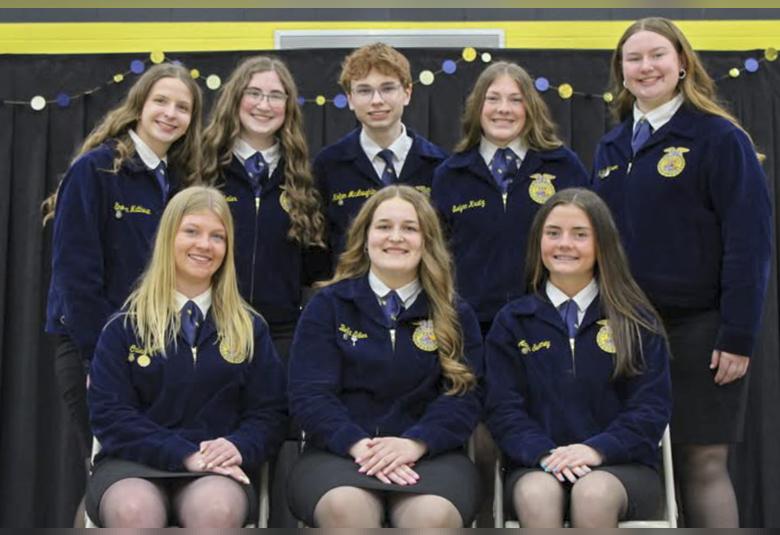Linn-News - Staff Photo - Create Article